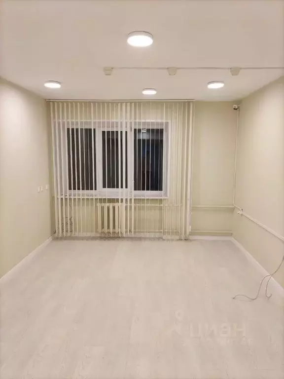 Помещение свободного назначения в Мурманская область, Апатиты ул. ... - Фото 2