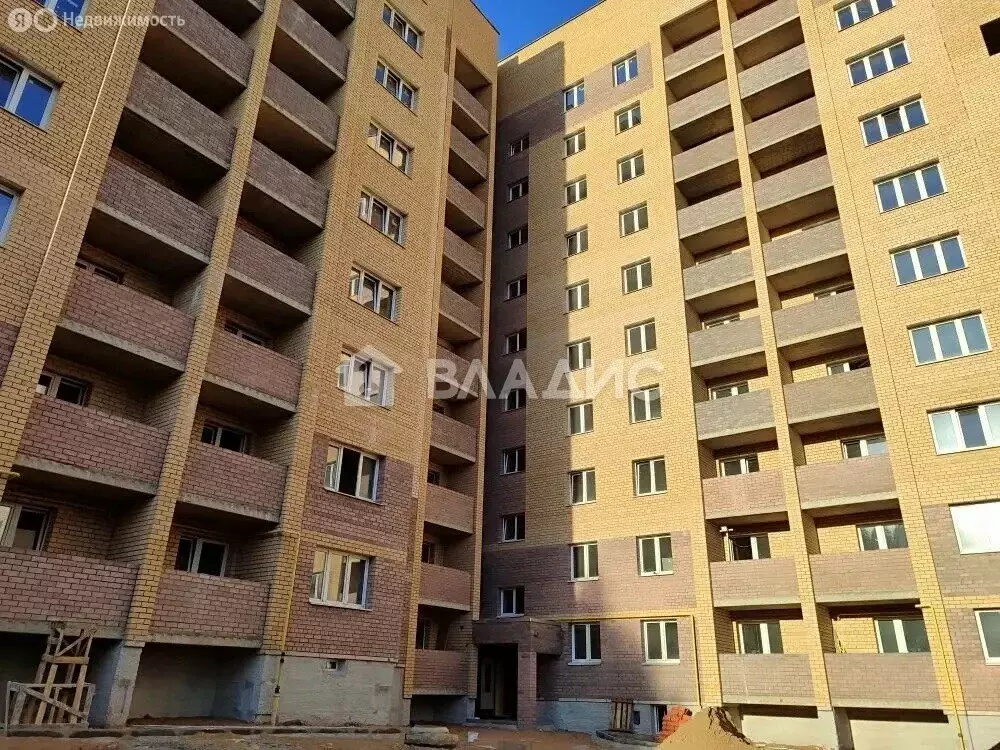 2-комнатная квартира: Смоленск, 2-я Киевская улица, 18А (68.4 м) - Фото 1