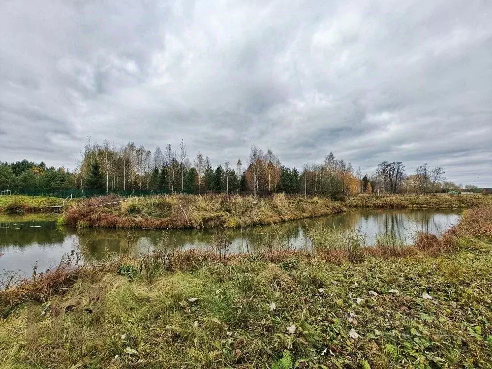 Участок в Тверская область, Конаковский муниципальный округ, д. ... - Фото 0