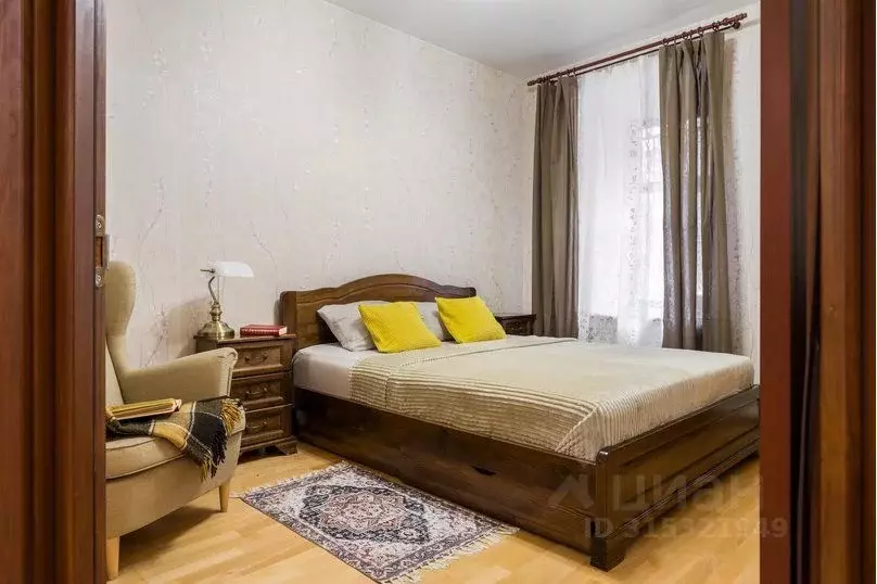 2-к кв. Санкт-Петербург 10-я Васильевского острова линия, 39 (69.0 м) - Фото 1