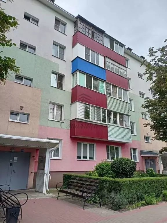 2-к кв. Белгородская область, Старый Оскол Интернациональный мкр, 8 ... - Фото 1