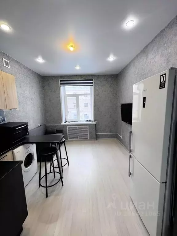 Комната Нижегородская область, Нижний Новгород ул. Энгельса, 1 - Фото 2