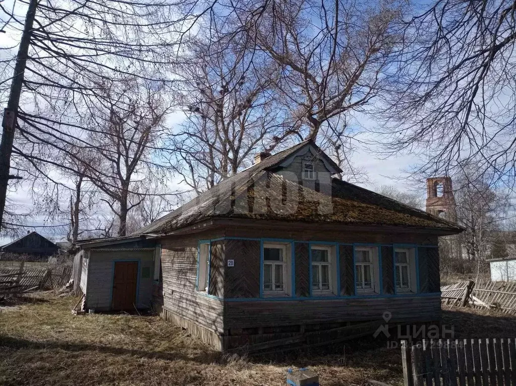 Дом в Вологодская область, Междуреченский муниципальный округ, с. ... - Фото 1