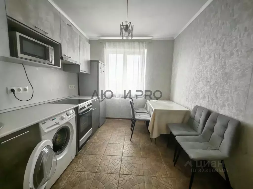 1-к кв. Саратовская область, Саратов ул. Большая Горная, 267/269 (38.0 ... - Фото 0