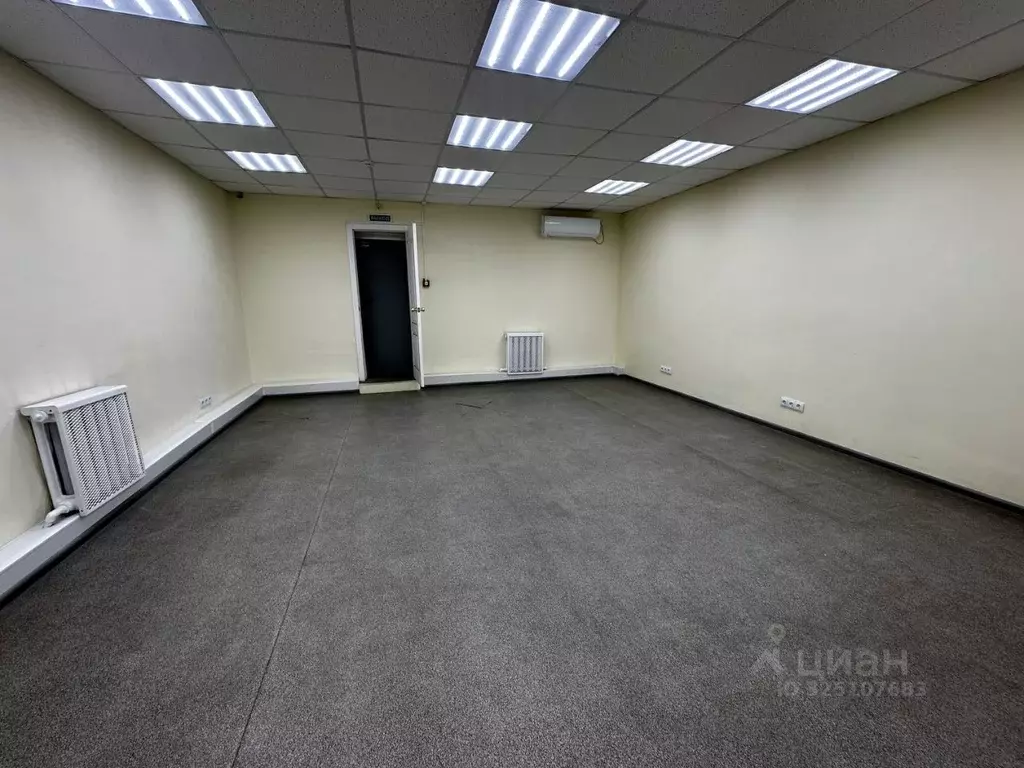 Помещение свободного назначения в Саратовская область, Саратов ул. ... - Фото 1