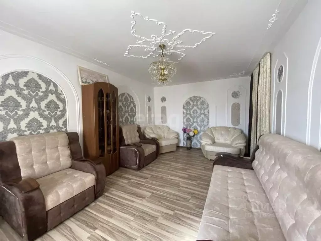 4-к кв. Карачаево-Черкесия, Черкесск Октябрьская ул., 376 (107.0 м) - Фото 0