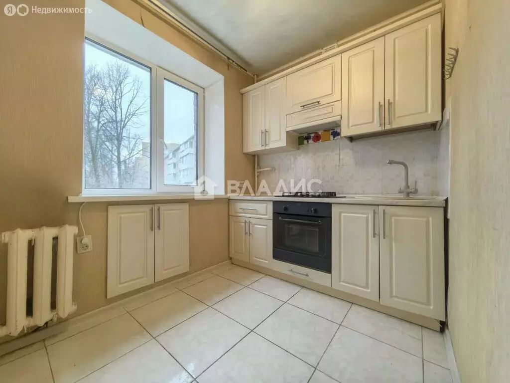 3-комнатная квартира: Смоленск, улица Рыленкова, 2 (62 м) - Фото 1