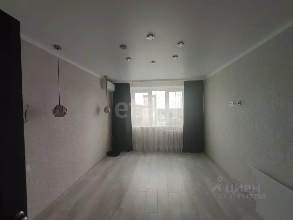 2-к кв. Башкортостан, Стерлитамак Коммунистическая ул., 102 (51.7 м) - Фото 1