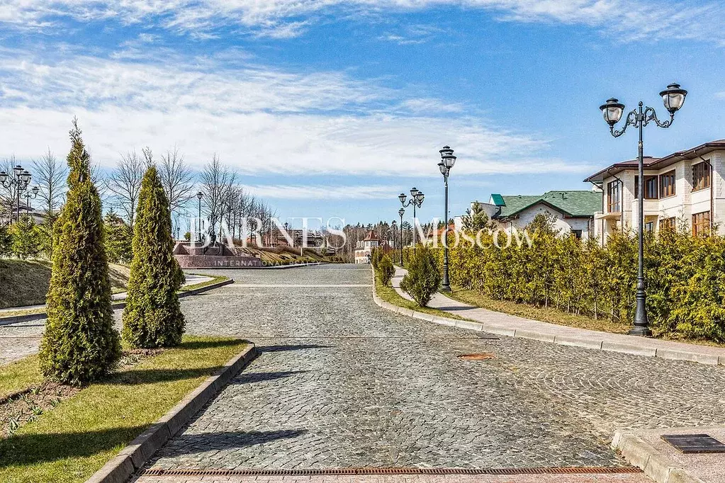 Участок в Московская область, Красногорск городской округ, д. ... - Фото 1