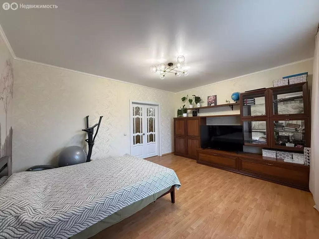 2-комнатная квартира: Чебоксары, улица Пирогова, 4к2 (73.5 м) - Фото 1