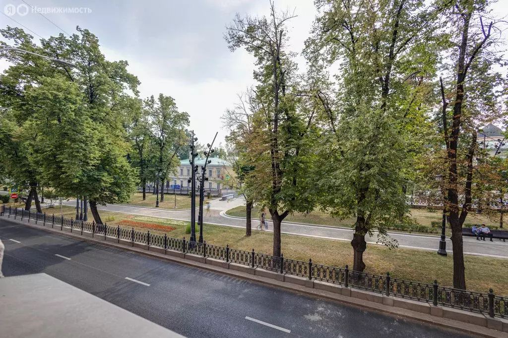 4-комнатная квартира: Москва, Петровский бульвар, 17/1 (120.5 м) - Фото 0