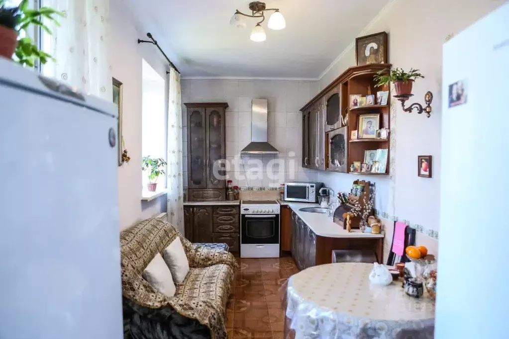 Дом в Алтайский край, Белокуриха ул. 40 лет Победы, 36 (198 м) - Фото 0