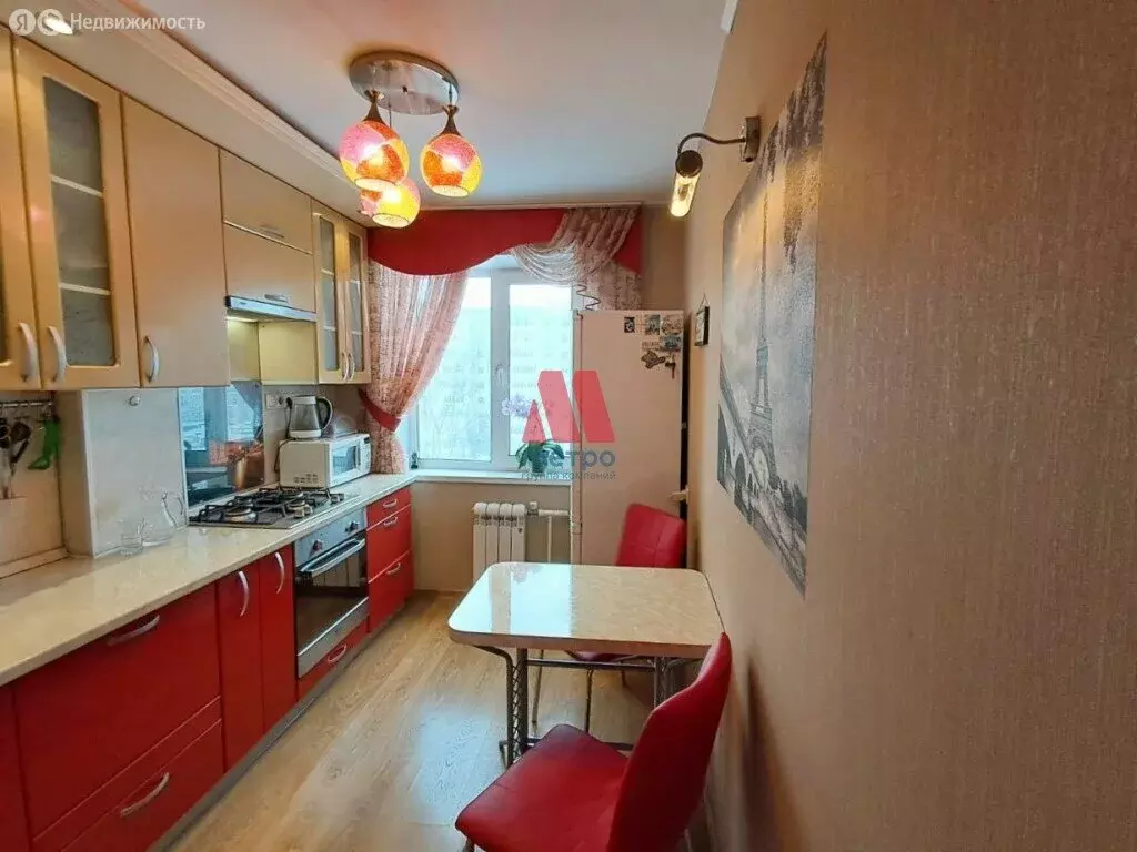 3-комнатная квартира: Ярославль, улица Бабича, 9 (63 м) - Фото 1