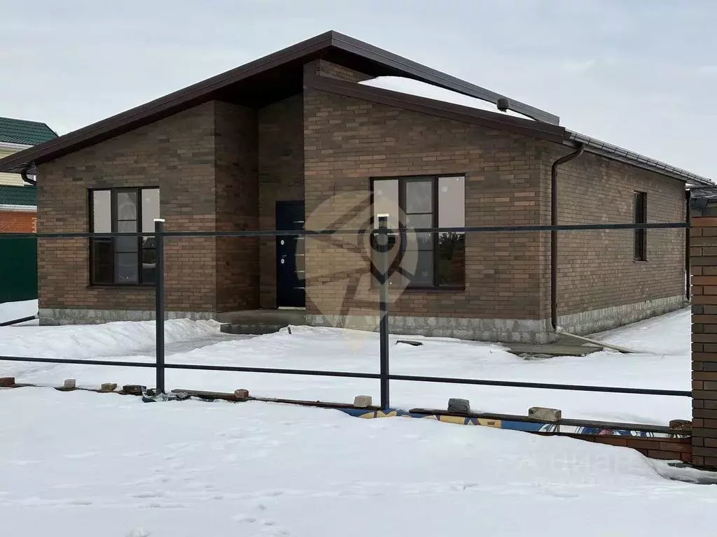 Дом в Белгородская область, Старооскольский городской округ, с. ... - Фото 2