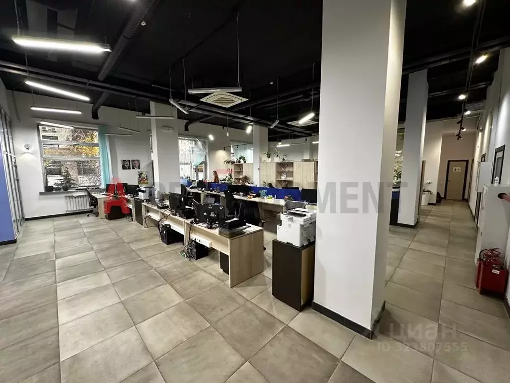 Торговая площадь в Татарстан, Казань просп. Альберта Камалеева, 26/12 ... - Фото 1