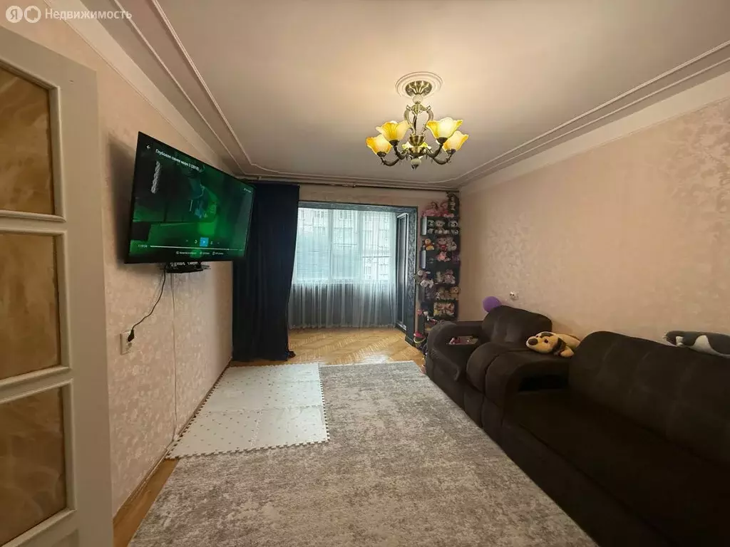 2-комнатная квартира: Нальчик, улица Атажукина, 6 (68 м) - Фото 0