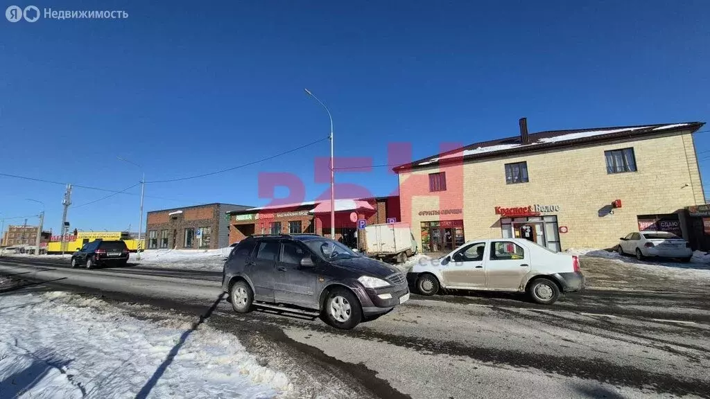 Торговая площадь (250 м) - Фото 1