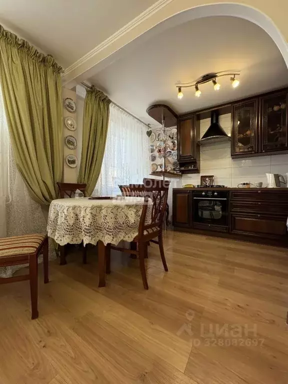 2-к кв. Самарская область, Сызрань Ульяновская ул., 114 (52.0 м) - Фото 1