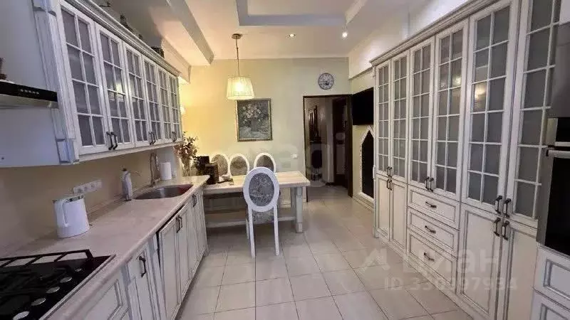 3-к кв. Севастополь ул. Лермонтова, 8 (119.3 м) - Фото 1