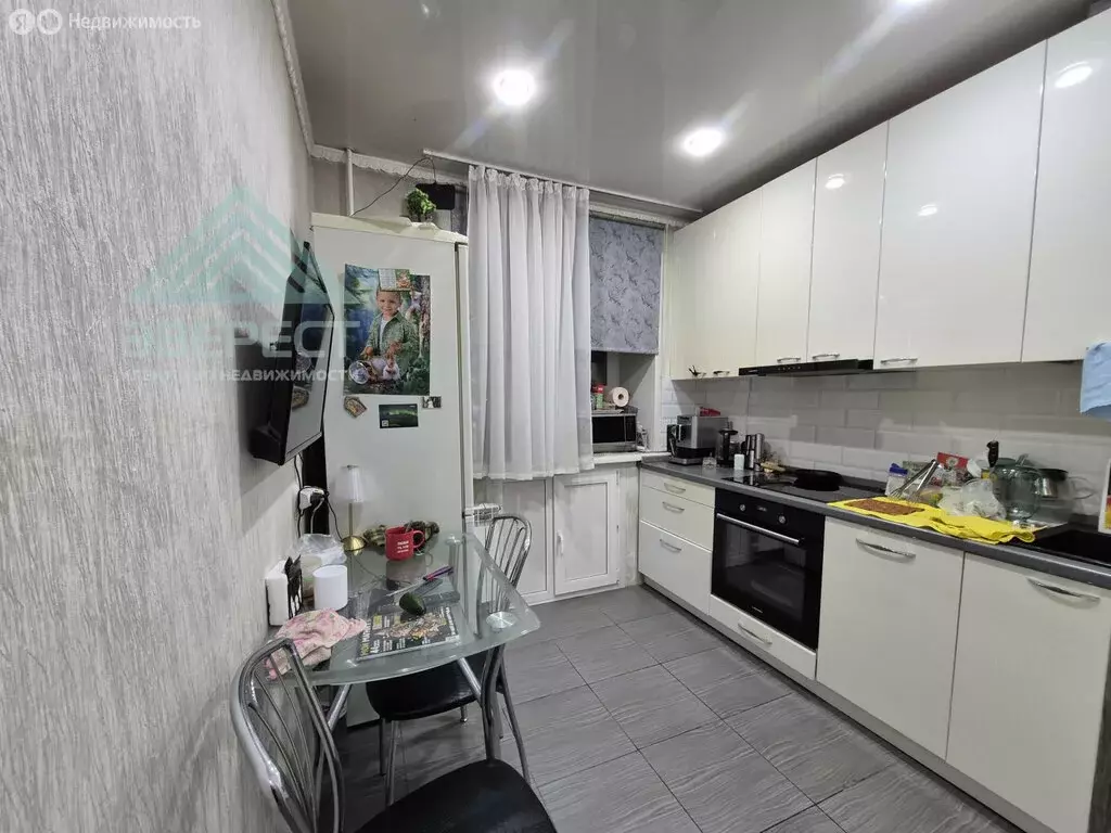 3-комнатная квартира: Абакан, улица Пушкина, 36 (42 м) - Фото 1