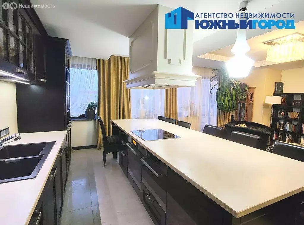 2-комнатная квартира: Южно-Сахалинск, улица Алексея Максимовича ... - Фото 1