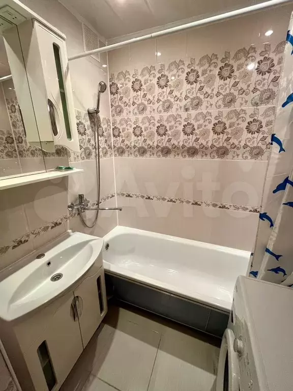 1-к. квартира, 42,1 м, 2/5 эт. - Фото 1