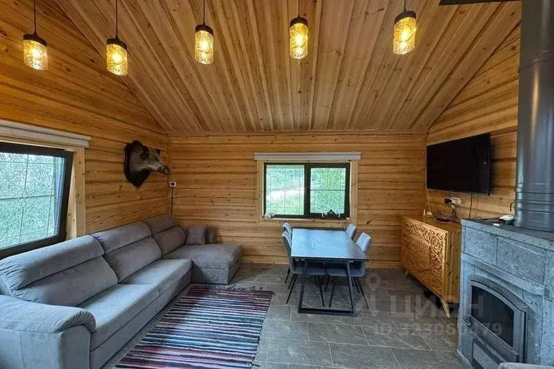 Дом в Карелия, Питкярантский муниципальный округ, д. Острова ... - Фото 2