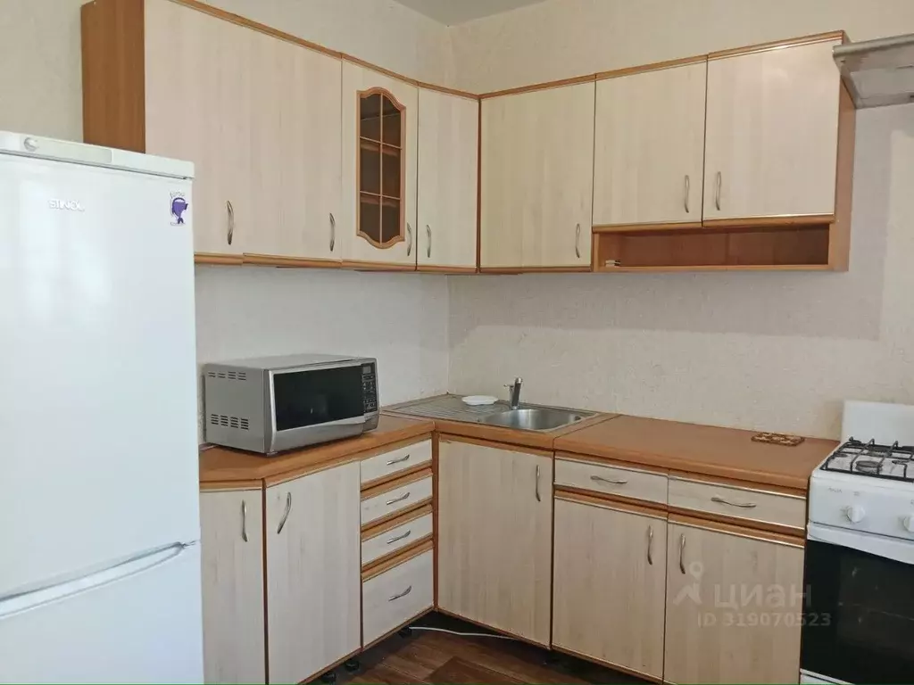 1-к кв. Мордовия, Саранск Большевистская ул., 124 (40.0 м) - Фото 0