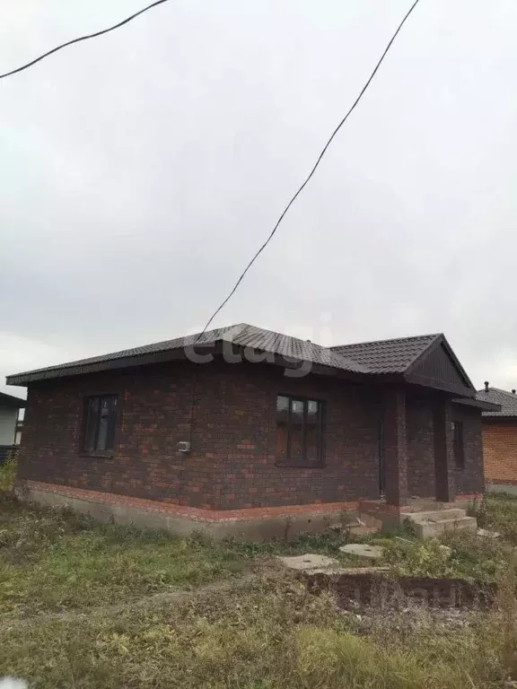 Дом в Башкортостан, Иглинский район, с. Акбердино  (100 м) - Фото 1