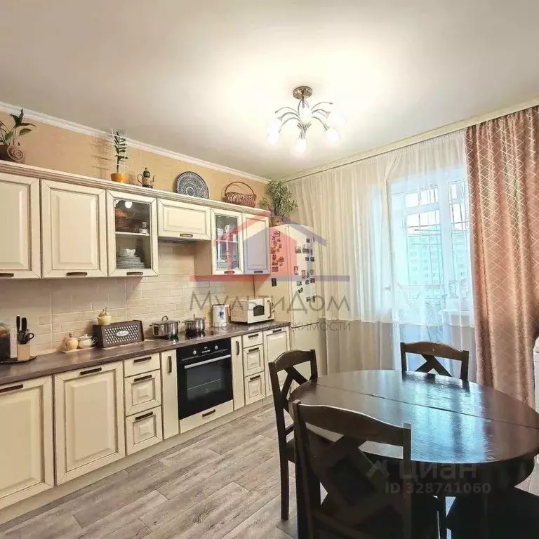 3-к кв. Белгородская область, Старый Оскол Степной мкр, 10 (99.0 м) - Фото 1
