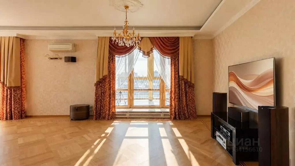 4-к кв. Москва Страстной бул., 10к1 (156.0 м) - Фото 1