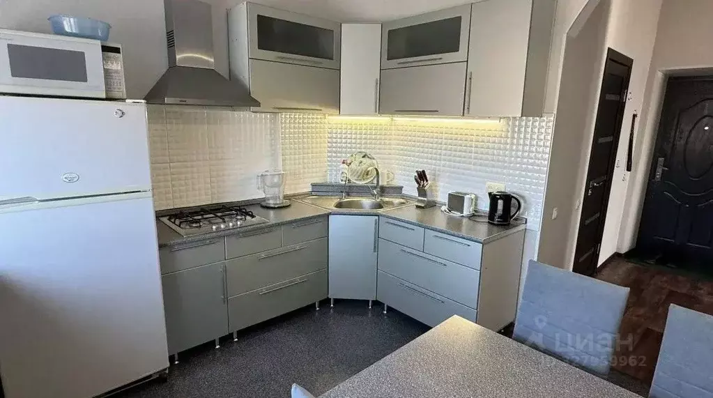 2-к кв. Волгоградская область, Волгоград Краснознаменская ул., 10 ... - Фото 1