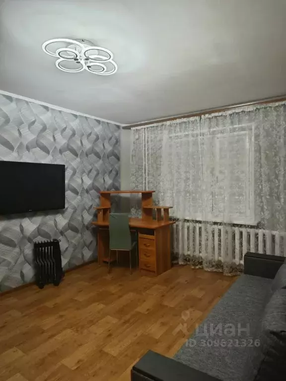 2-к кв. Ханты-Мансийский АО, Когалым Бакинская ул., 49 (56.0 м) - Фото 1