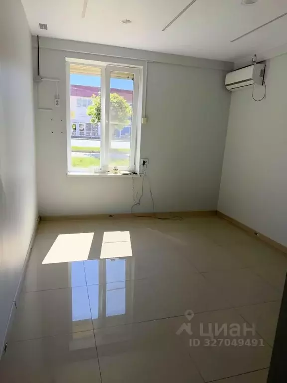 Офис в Краснодарский край, Крымск ул. Синева, 8 (25 м) - Фото 1