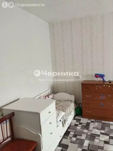 4-комнатная квартира: Каменск-Шахтинский, Красная улица, 2 (61 м) - Фото 0