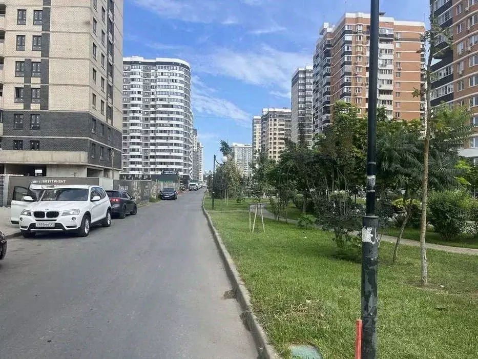 Торговая площадь в Краснодарский край, Краснодар бул. Адмиралтейский, ... - Фото 2