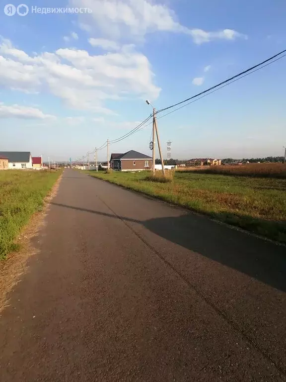 Участок в село Глинищево, Главная улица (10 м) - Фото 0