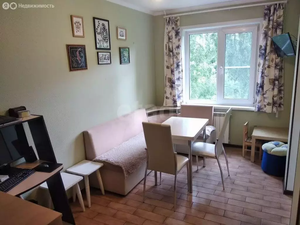 3-комнатная квартира: Новосибирск, Кировский район, Затулинский ... - Фото 1