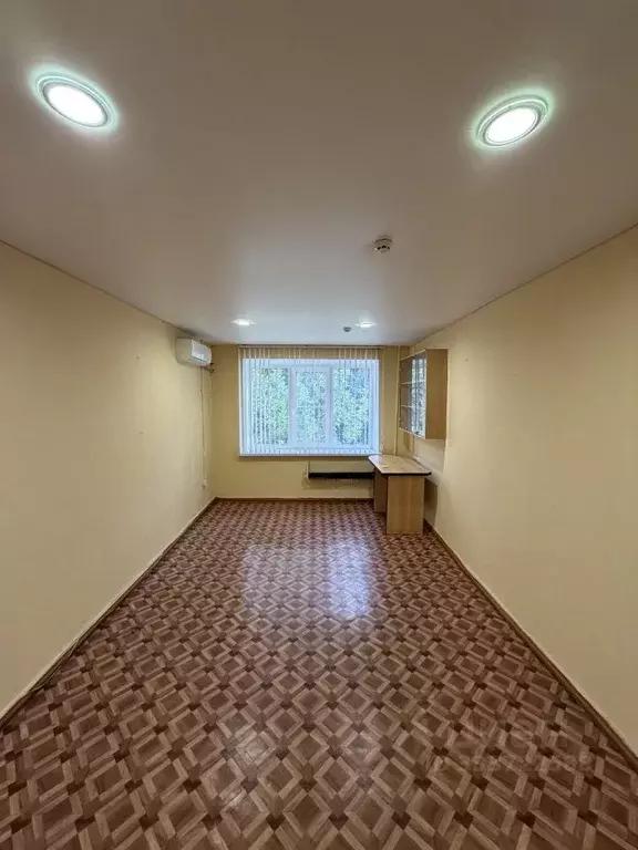 Офис в Ростовская область, Новочеркасск Буденновская ул., 171/2 (20 м) - Фото 1