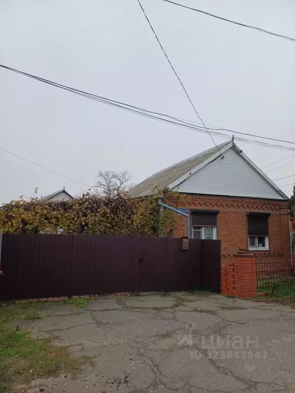 Дом в Ростовская область, Азовский район, Кагальницкое с/пос, с. ... - Фото 1