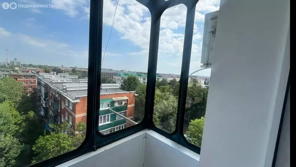 3-комнатная квартира: Майкоп, улица Ленина, 37 (76 м) - Фото 1