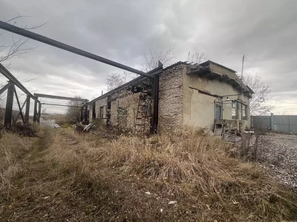 Производственное помещение в Челябинская область, пос. Увельский ул. ... - Фото 1
