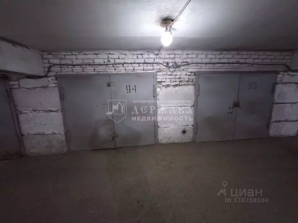 Гараж в Кемеровская область, Кемерово Октябрьский просп., 2Ак1 (25 м) - Фото 1