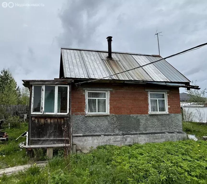 Дом в Свердловская область, муниципальный округ Ревда, посёлок Гусевка ... - Фото 0