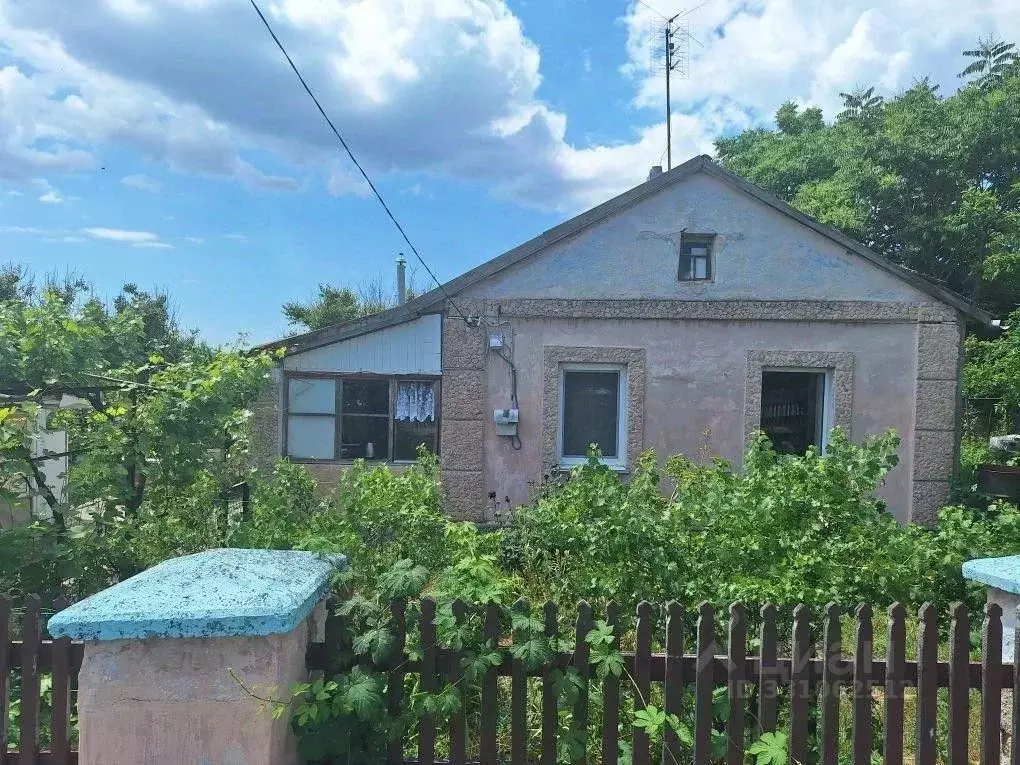 Дом в Крым, Симферопольский район, Чистенское с/пос, с. Новозбурьевка ... - Фото 1