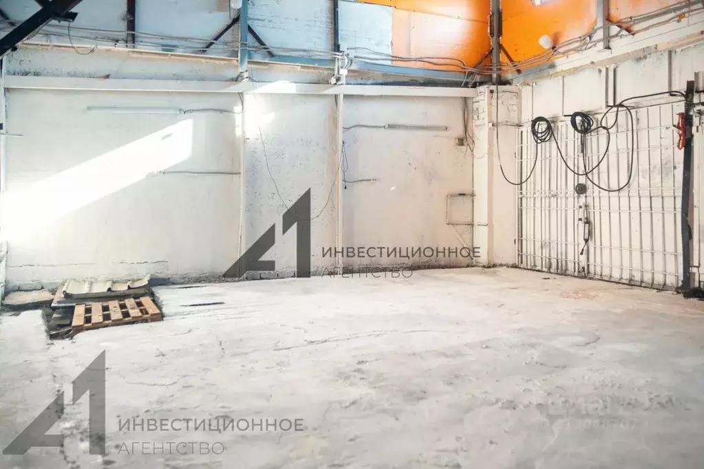 Производственное помещение в Тюменская область, Тюмень ул. Тимофея ... - Фото 0