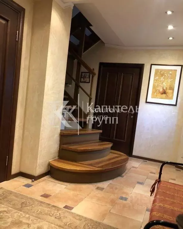 5-к кв. Тюменская область, Тюмень ул. Кирова, 8 (225.0 м) - Фото 0