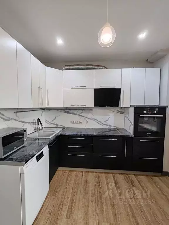 2-к кв. Омская область, Омск ул. 21-я Амурская, 25к1 (52.99 м) - Фото 2