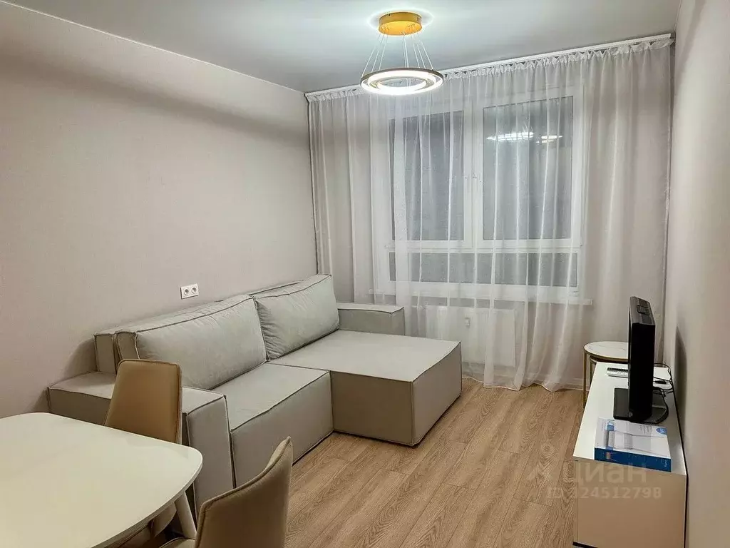 3-к кв. Московская область, Люберцы городской округ, Мирный пгт ул. ... - Фото 2