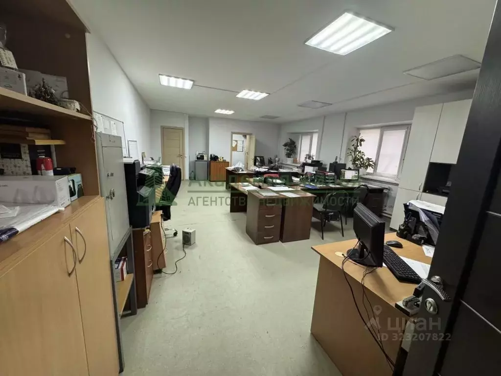 Помещение свободного назначения в Саратовская область, Саратов Деловая ... - Фото 2